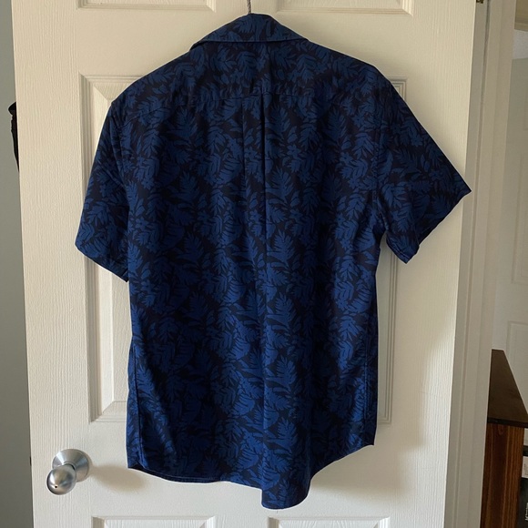 Gap Button Up Shirt - Picture 2 of 4